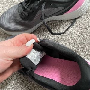 Nike 8.5 W Nike Revolution 5